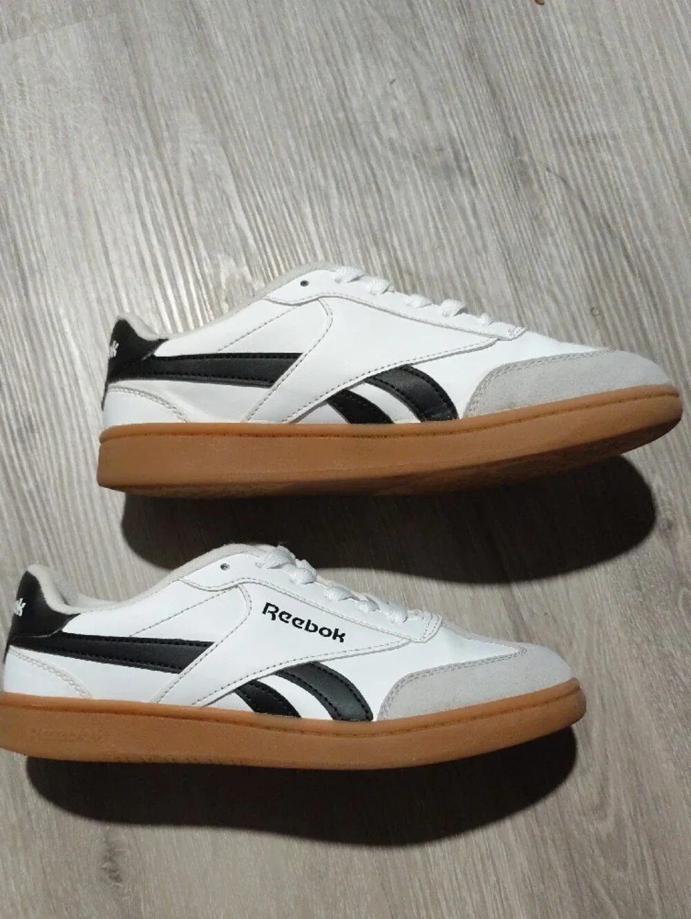 Reebok White, Light Gray & Gum Men's Low-Top Sneakers